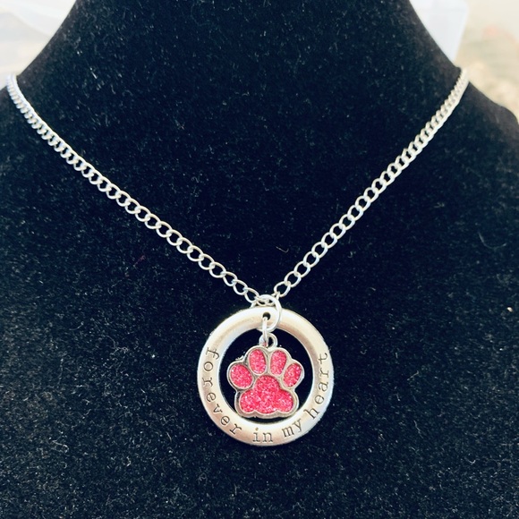 Pet Memorial “Forever in my heart” necklace with crystal paw print charm - Picture 5 of 7